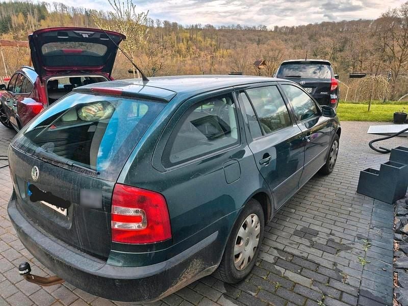 Usado Skoda Octavia 102 HP (75 kW) 2008 Verde Carrinha