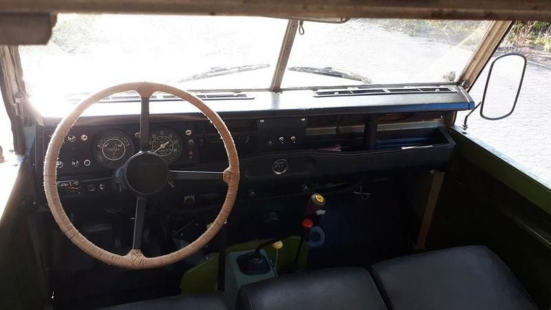 Gebraucht Land Rover 3 64 PS (47 kW) 1978 Grün SUV