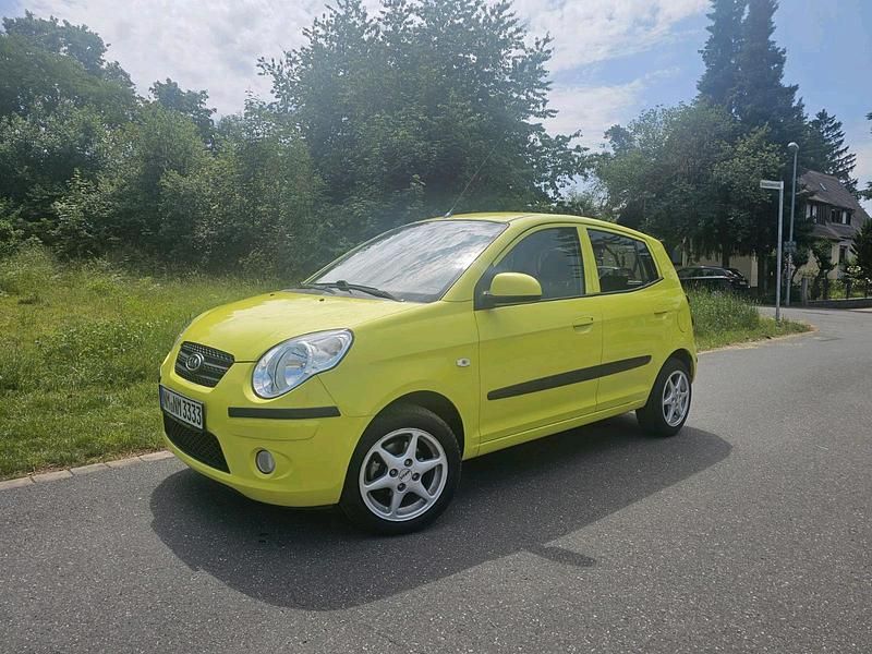 Gelb Gebraucht 2010 Kia Picanto Kleinwagen | 1.450 € - Bild 1/4