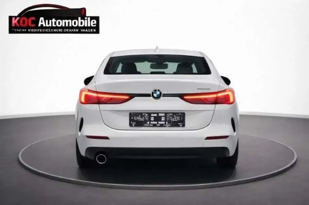 Gebraucht BMW 216 116 PS (85 kW) 2022 Alpinweiss iii Coupé