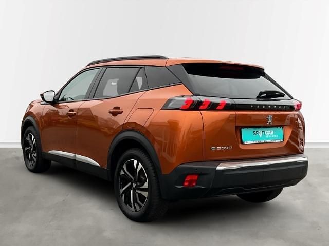 Gebraucht Peugeot e-2008 Allure 100 kW (136 PS) 2021 Orange SUV