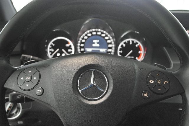 Gebraucht Mercedes GLK220 Sport 170 PS (125 kW) 2011 Grau metallic SUV
