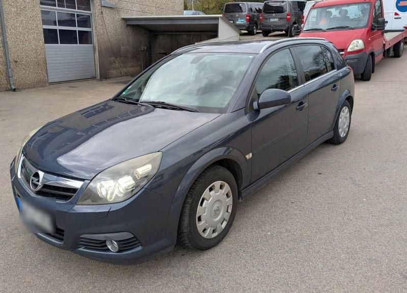 Gebraucht 2005 Opel Signum Sport Kleinwagen | 3.000 € (Etwas zu teuer) - Bild 1/4