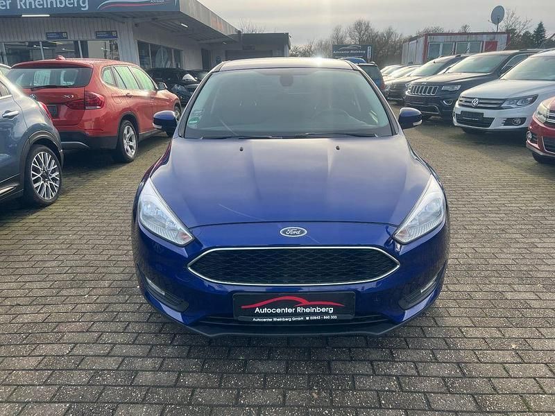 Gebraucht Ford Focus Business Edition 125 PS (91 kW) 2018 Blau Limousine