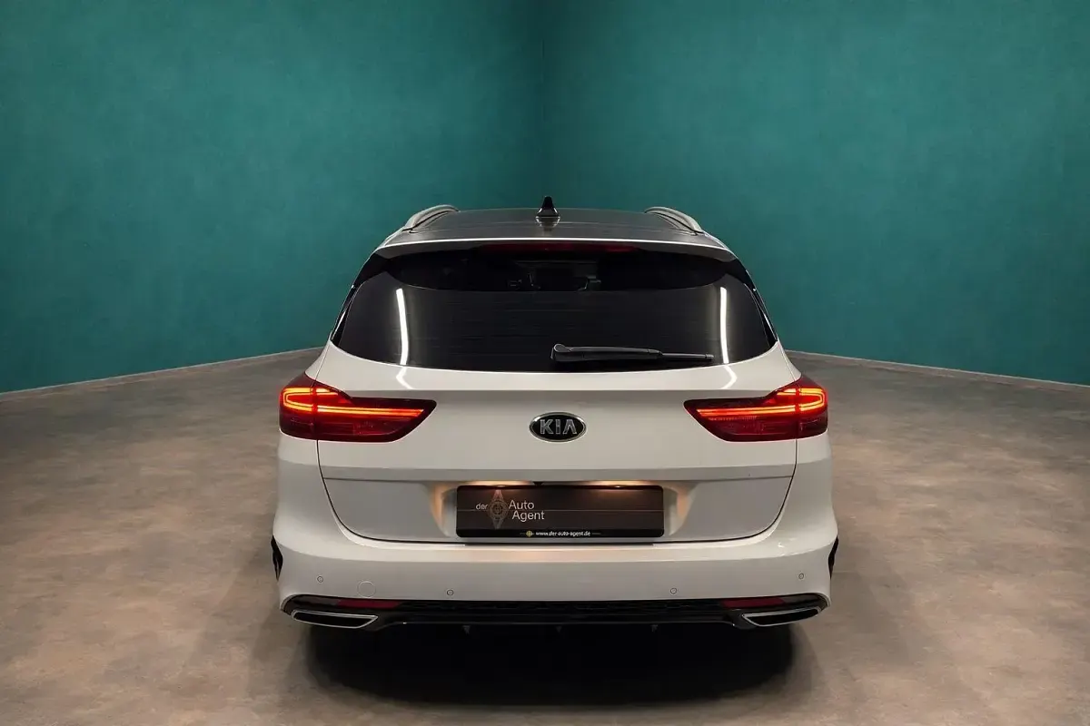 Gebraucht Kia Ceed GT GT-Line 140 PS (102 kW) 2020 Weiß Kombi