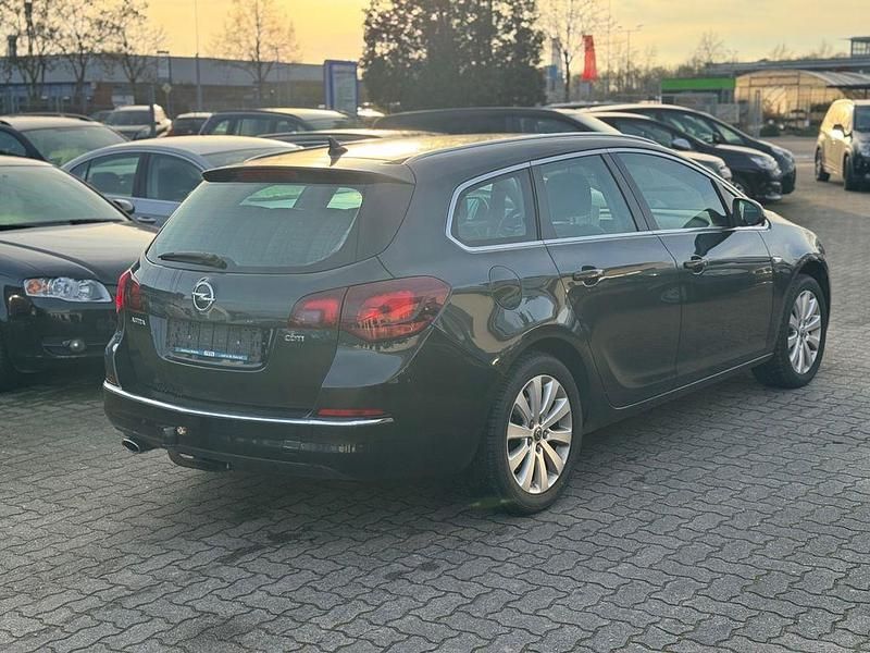 Gebraucht Opel Astra Exklusiv 165 PS (121 kW) 2014 Schwarz Kombi