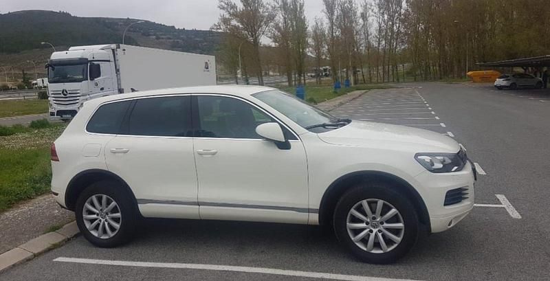 Weiß Gebraucht 2010 VW Touareg SUV | 13.700 € (Superpreis) - Bild 1/4