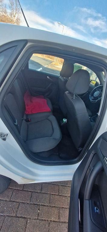 Gebraucht Audi A1 Sportback Design 82 PS (60 kW) 2017 Weiß Kleinwagen