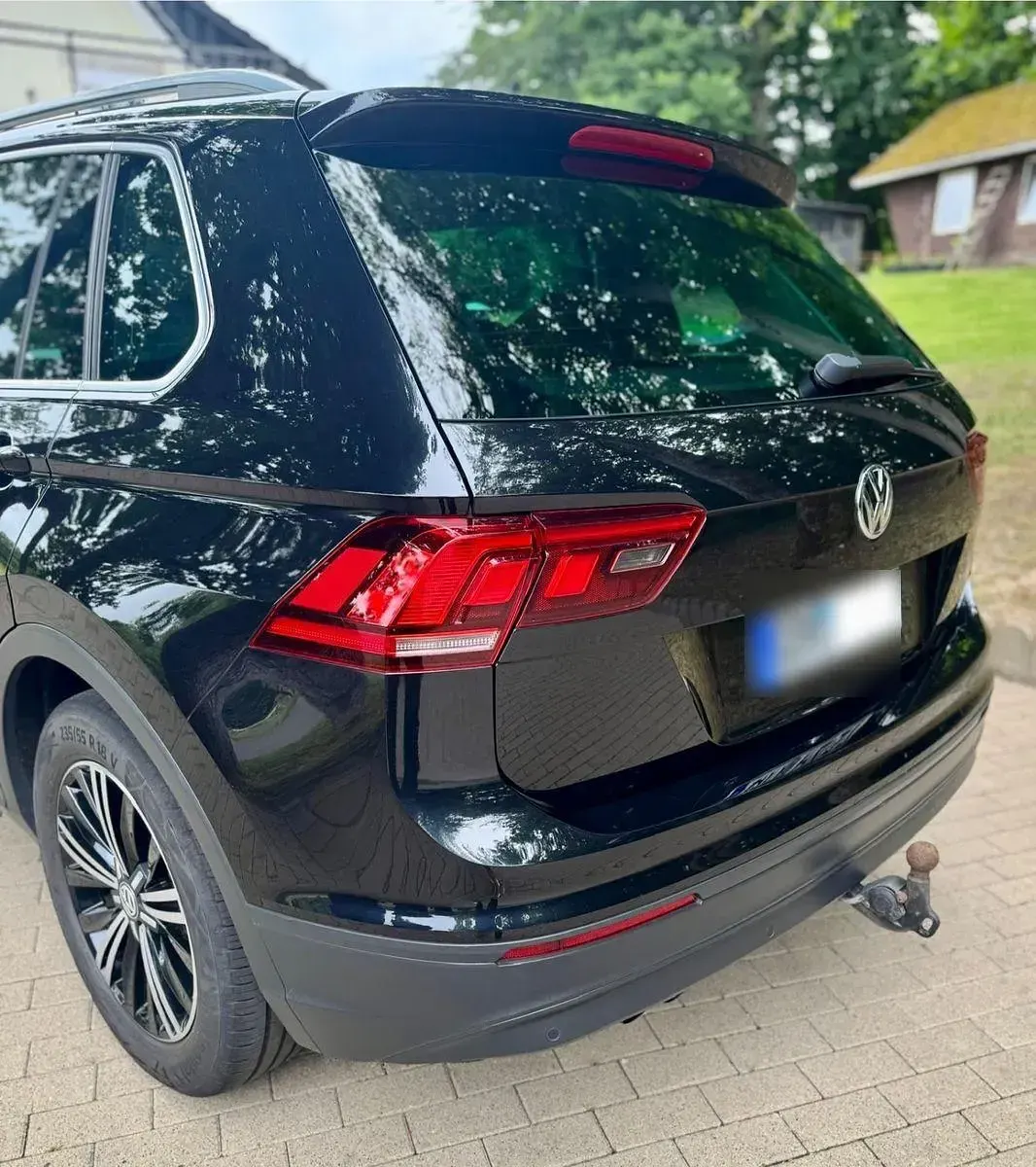 Gebraucht VW Tiguan Sound 150 PS (110 kW) 2017 Schwarz SUV