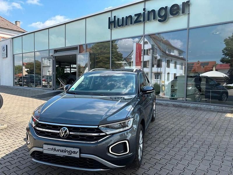 Grau Gebraucht 2024 VW T-Roc Style SUV | 29.890 € (Fairer Preis) - Bild 1/4