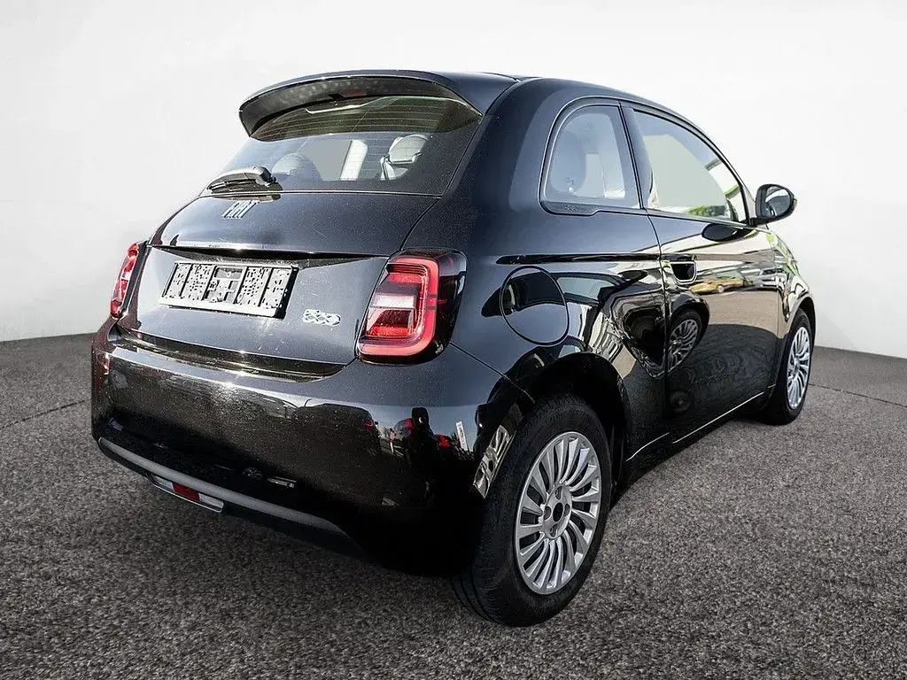 Gebraucht Fiat 500e 86 kW (118 PS) 2023 Schwarz Kleinwagen