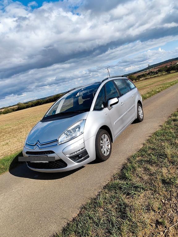 Silber Gebraucht 2011 Citroën C4 Picasso Exclusive Van / Kleinbus | 3.700 € (Fairer Preis) - Bild 1/4