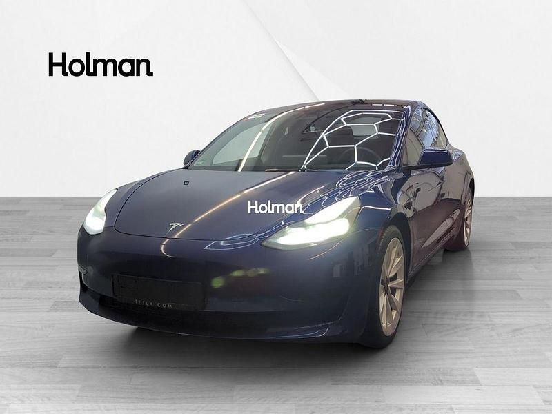 Blau Gebraucht 2022 Tesla Model 3 Standard Range Limousine | 25.621 € (Fairer Preis) - Bild 1/4
