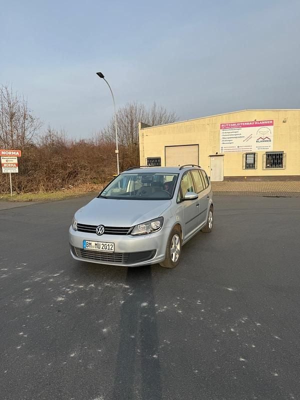 Silber Gebraucht 2010 VW Touran Van / Kleinbus | 4.500 € (Fairer Preis) - Bild 1/4