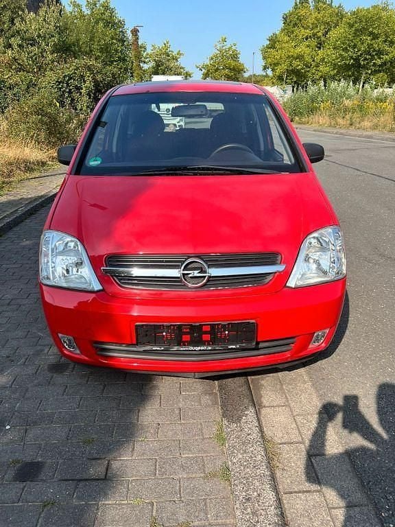 Rot Gebraucht 2005 Opel Meriva Cosmo Van / Kleinbus | 2.300 € (Guter Preis) - Bild 1/4