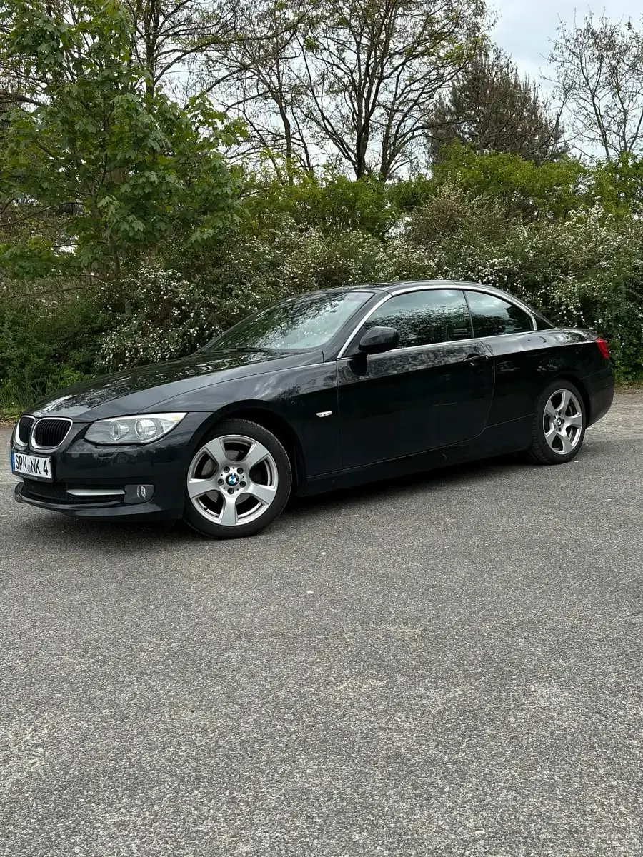 Gebraucht BMW 318 Cabriolet Exclusive 143 PS (105 kW) 2012 Schwarz Cabrio