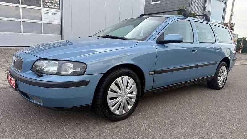 Blau Gebraucht 2004 Volvo V70 Kombi | 1.500 € (Superpreis) - Bild 1/4