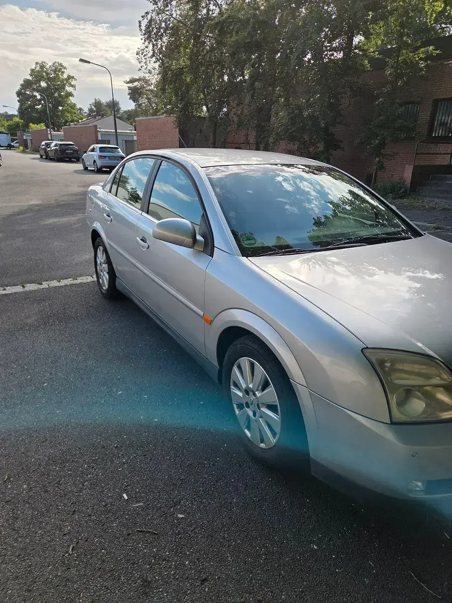 Gebraucht Opel Vectra Elegance 122 PS (89 kW) 2003 Silber Limousine