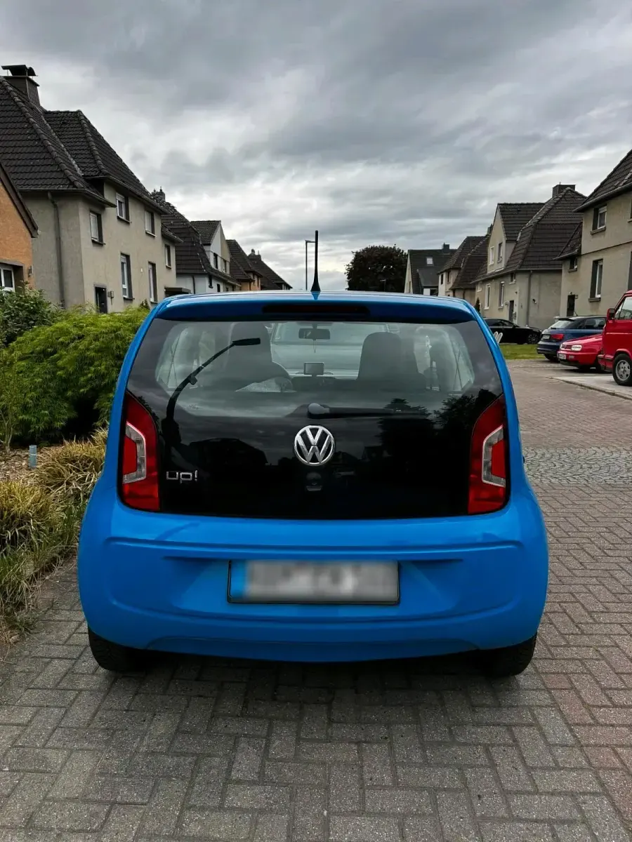 Usata VW up! 60 CV (44 kW) 2014 Blu Utilitaria