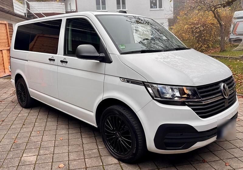 Gebraucht VW Multivan 110 PS (80 kW) 2020 Weiß Van / Kleinbus
