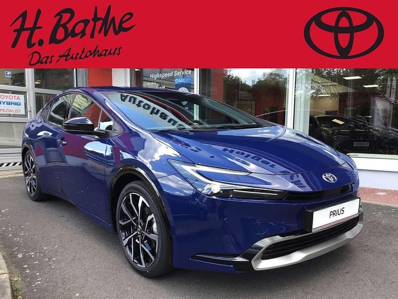 Indigoblau Gebraucht 2024 Toyota Prius Plug-in Hybrid Executive Kleinwagen | 44.980 € (Teuer) - Bild 1/4