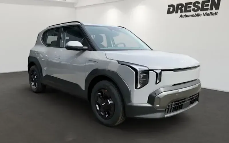 Neu Kia EV2 Air 108 kW (147 PS) 2026 Grau SUV