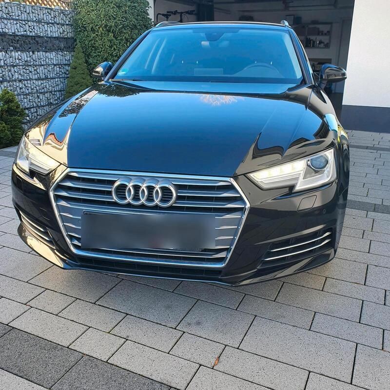 Schwarz Gebraucht 2018 Audi A4 Kombi | 18.150 € (Guter Preis) - Bild 1/4