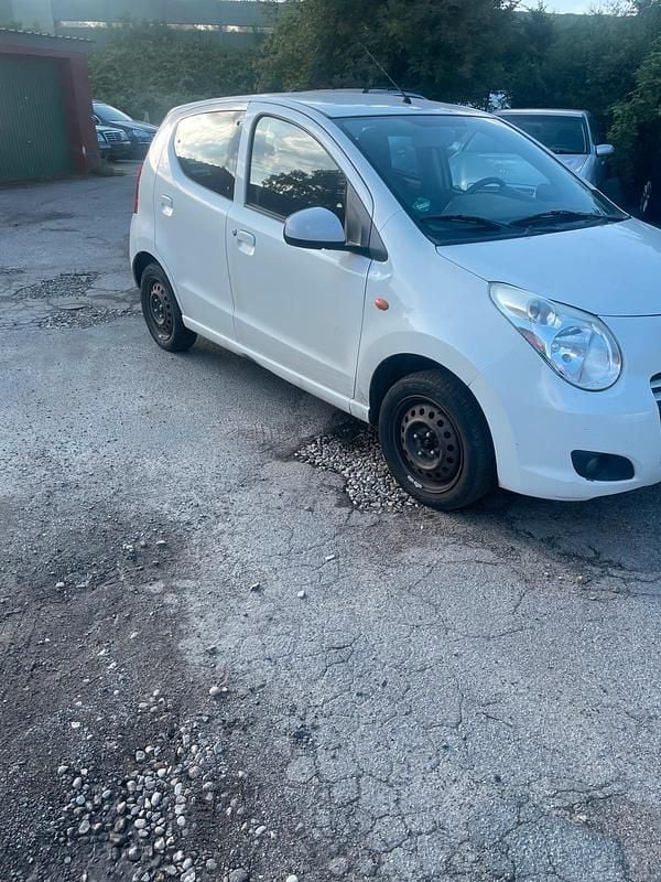 Weiß Gebraucht 2009 Suzuki Alto Kleinwagen | 1.100 € (Superpreis) - Bild 1/4