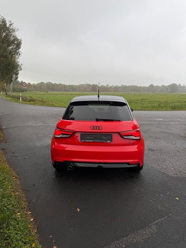 Gebraucht Audi A1 S-Line 95 PS (69 kW) 2017 Rot Kleinwagen