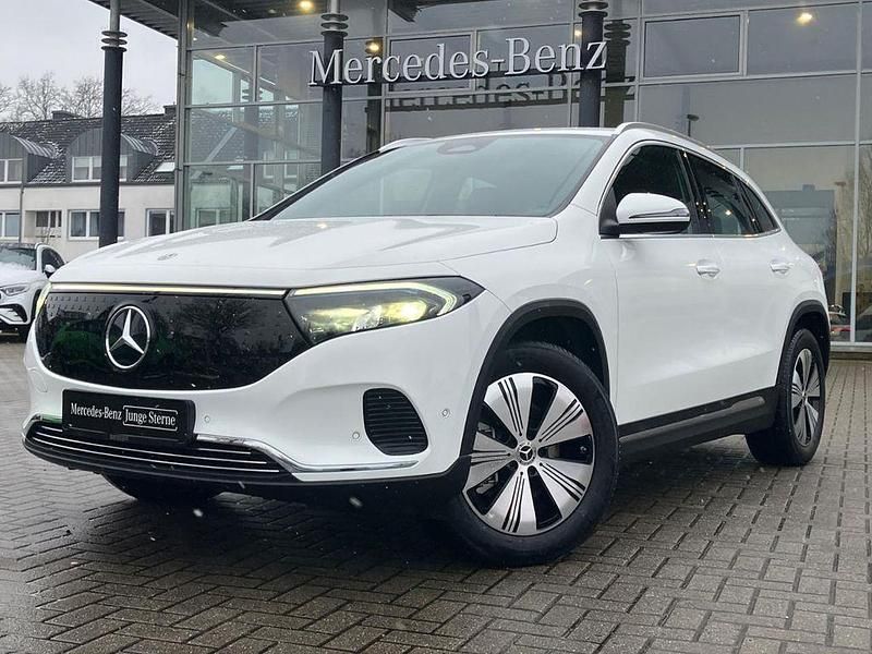 Weiß Gebraucht 2024 Mercedes EQA300 Progressive SUV | 33.835 € (Guter Preis) - Bild 1/4