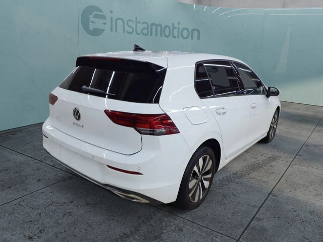 Gebraucht VW Golf VIII Move 150 PS (110 kW) 2024 Weiß Limousine