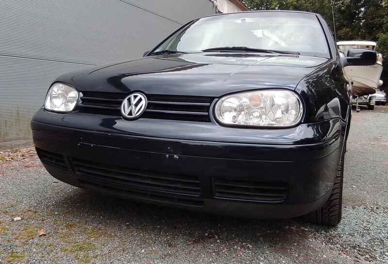 Blau Gebraucht 2001 VW Golf Cabriolet Trendline Cabrio | 3.990 € (Fairer Preis) - Bild 1/4