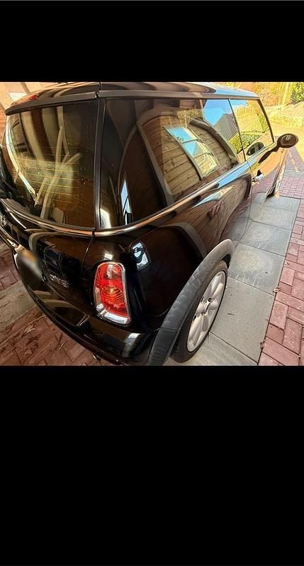 Second-hand Mini ONE 90 CP (66 kW) 2002 Negru Hatchback