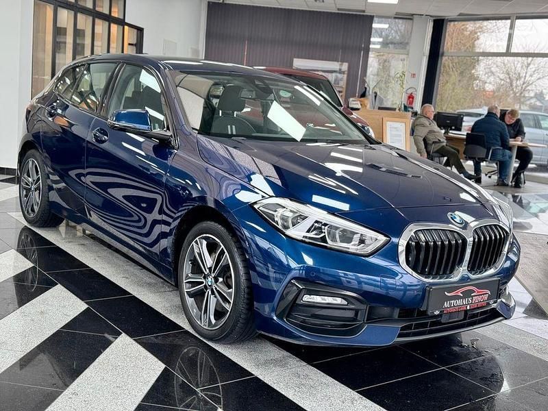Gebraucht BMW 118 Sport Line 150 PS (110 kW) 2021 Blau Kleinwagen