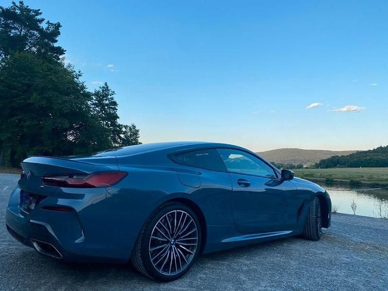 Blau Gebraucht 2019 BMW M850 Sport Line Coupé | 56.800 € (Superpreis) - Bild 1/4