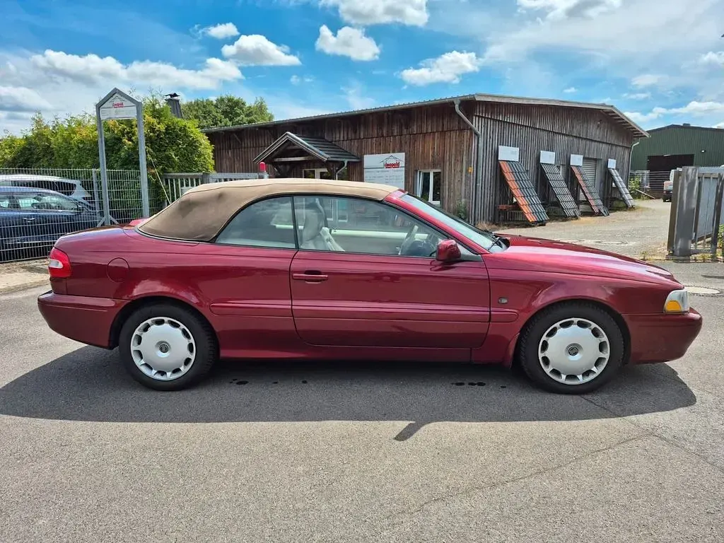 Gebraucht Volvo C70 200 PS (147 kW) 2003 Rot Cabrio