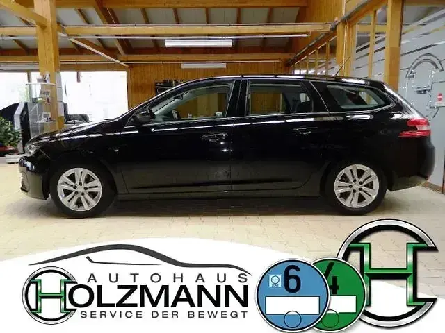 Gebraucht Peugeot 308 SW Active 131 PS (96 kW) 2019 Schwarz Kombi