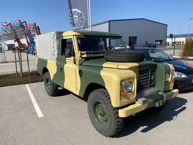 Gebraucht Land Rover 3 70 PS (51 kW) 1980 Andere farben Pickup