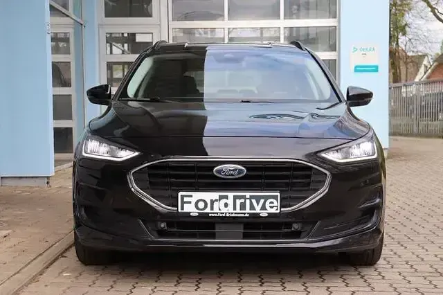 Gebraucht Ford Focus S 120 PS (88 kW) 2022 Schwarz Limousine