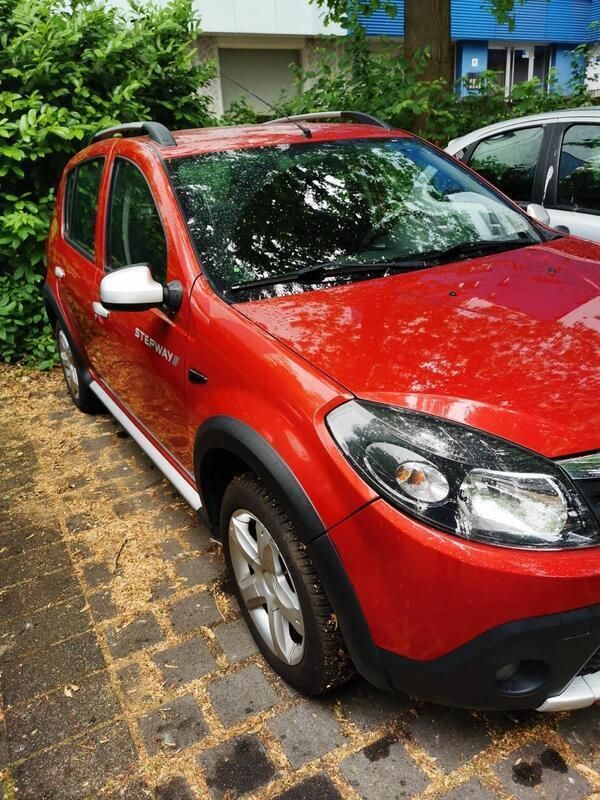 Rot Gebraucht 2012 Dacia Sandero Stepway Kleinwagen | 3.600 € (Guter Preis) - Bild 1/4