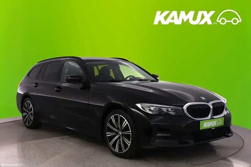 Schwarz Gebraucht 2021 BMW 330 Sport Line Kombi | 27.950 € (Guter Preis) - Bild 1/4