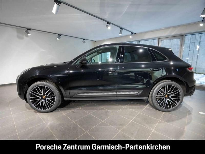 Gebraucht Porsche Macan 265 PS (194 kW) 2023 Schwarz SUV