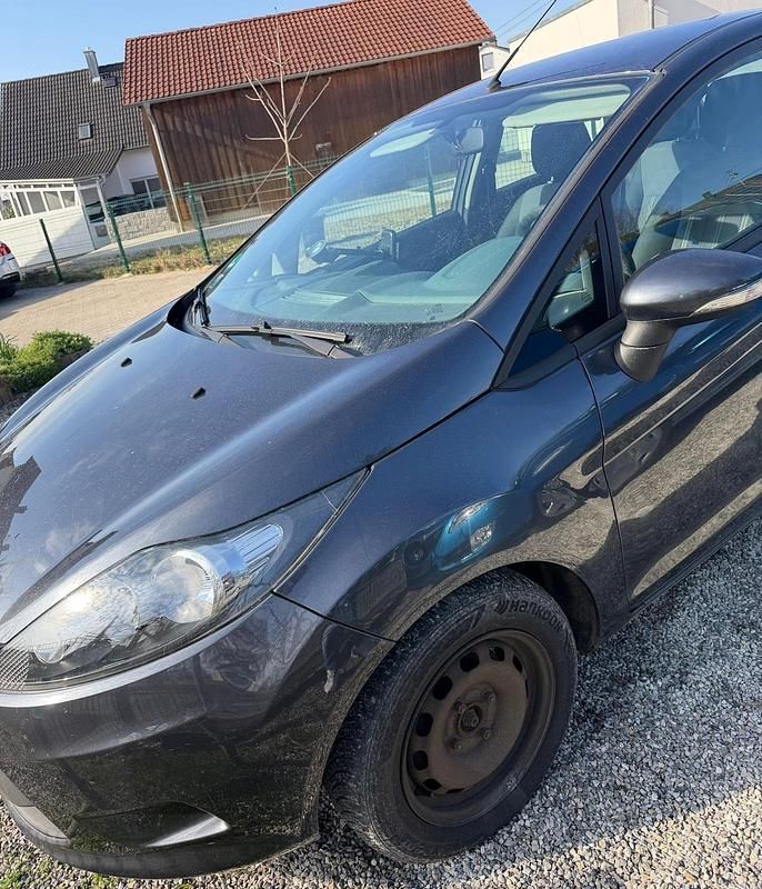 Gebraucht Ford Fiesta 75 PS (55 kW) 2009 Grau Kleinwagen
