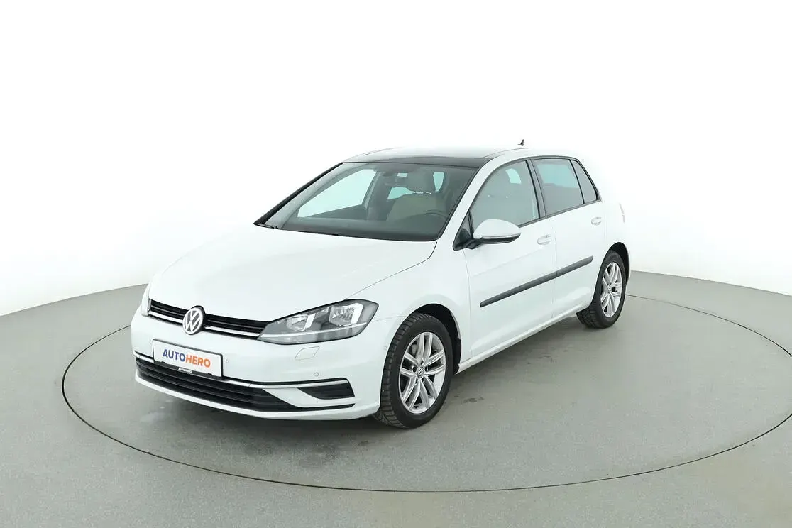 Gebraucht VW Golf VII Comfortline 2017 Limousine