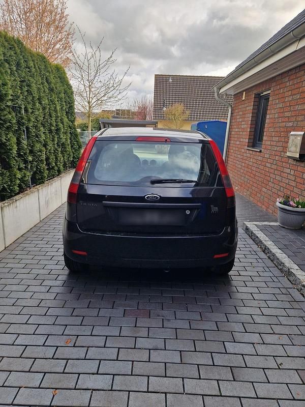 Gebraucht Ford Fiesta 60 PS (44 kW) 2005 Schwarz Kleinwagen