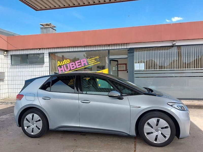 Silber Gebraucht 2021 VW ID.3 Pure Kleinwagen | 18.800 € (Fairer Preis) - Bild 1/4