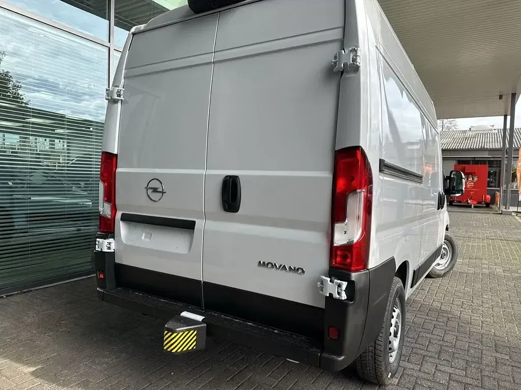 Neu Opel Movano 179 PS (131 kW) 2026 Weiss Van