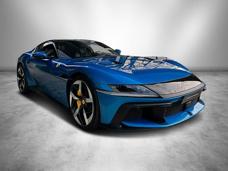 Gebraucht Ferrari 12 Cilindri 829 PS (609 kW) 2025 Blu corsa Coupé