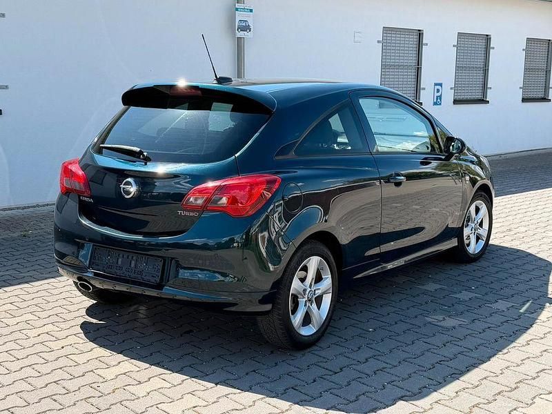 Usado Opel Corsa Innovation 150 HP (110 kW) 2015 Verde Citadino