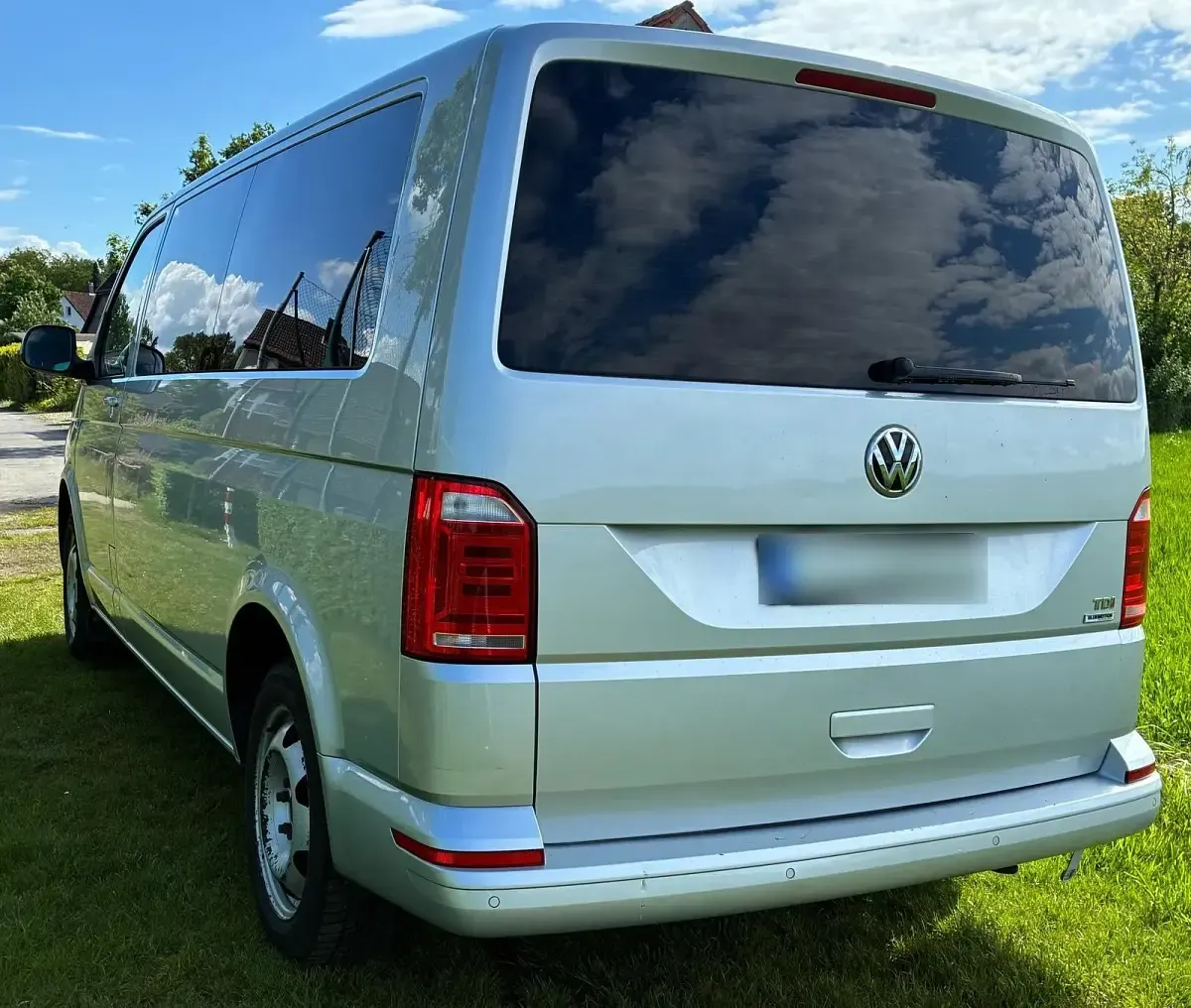 Gebraucht VW Multivan 150 PS (110 kW) 2016 Silber Van / Kleinbus